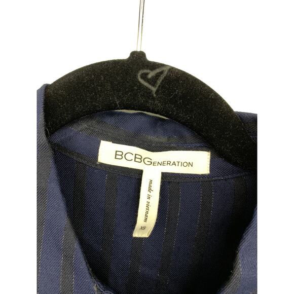 BCBGeneration Top Women's Sz XS Wrap Hem Blouse Dark Navy Combo Metallic Stripe - Picture 3 of 6